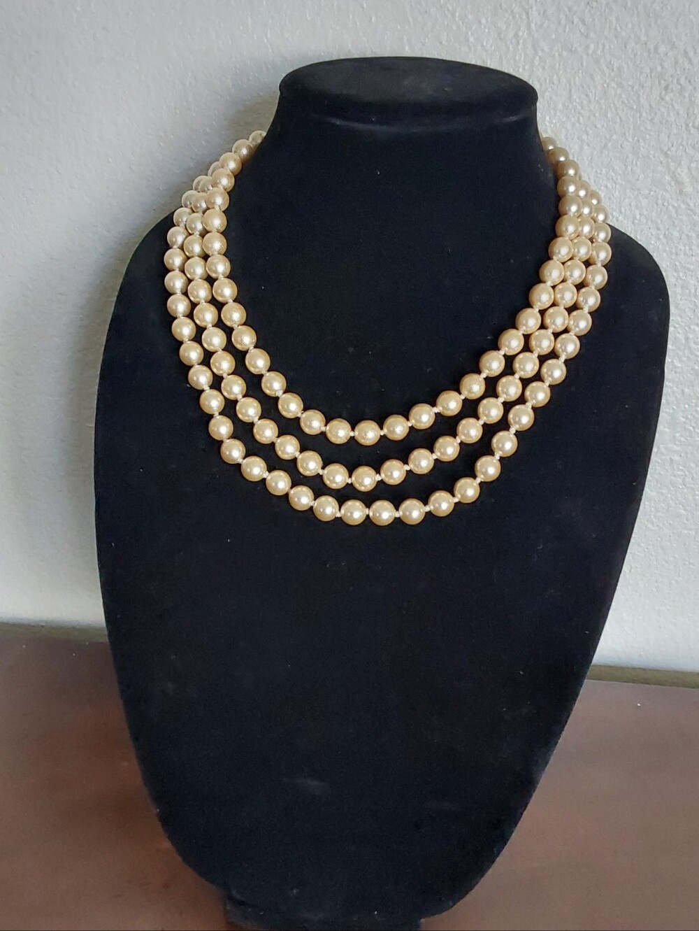 Franklin Mint Jacqueline Kennedy Vintage 3 Strands Faux Pearl